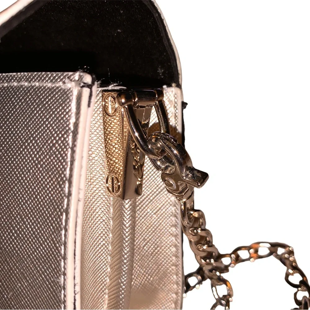 STEVE MADDEN 3-in-1 Pewter Convertible Bag - Picture 3 of 7